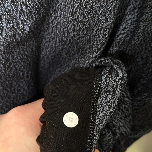 LULULEMON Pick Up The Pace Long Sleeve Hoodie Spray Jacquard Blue Sz 12 {3S15} - Picture 6 of 6